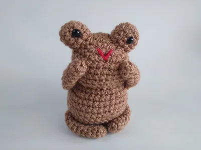 Sitting Frog/Bear