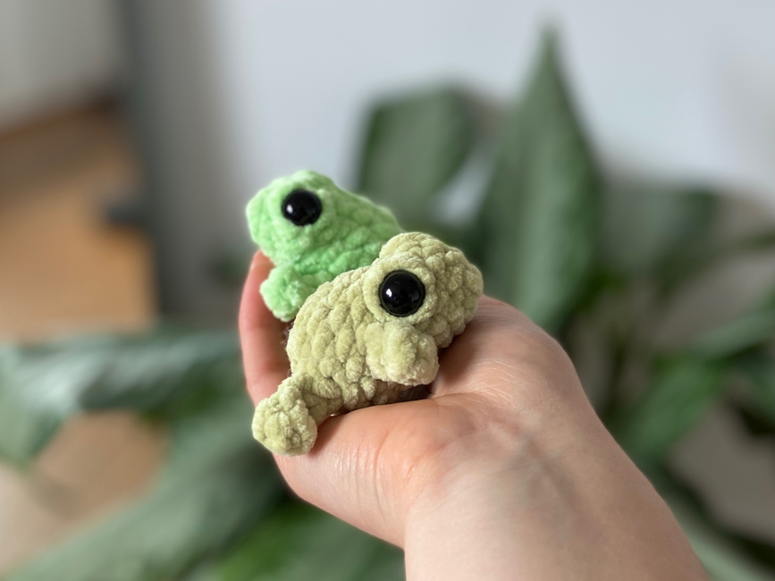 Mini Frog Plush Toy Crochet Small Frog -  Canada