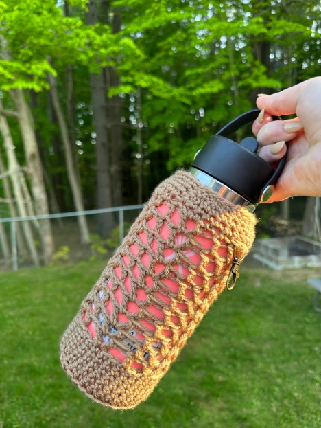 Water Bottle Holder or Bumper: Crochet pattern