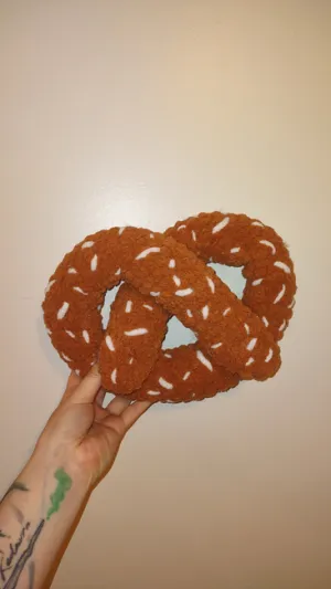 Jumbo pretzel pillow