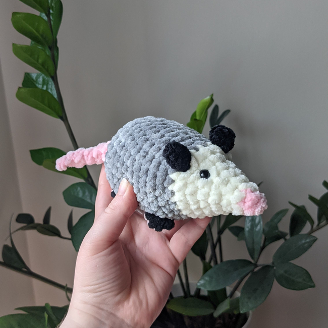 No Sew Opossum: Crochet pattern