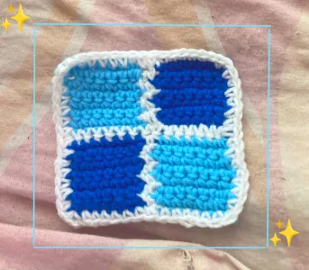 Crochet blue pallet square