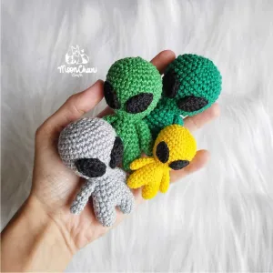 Mini Alien Amigurumi