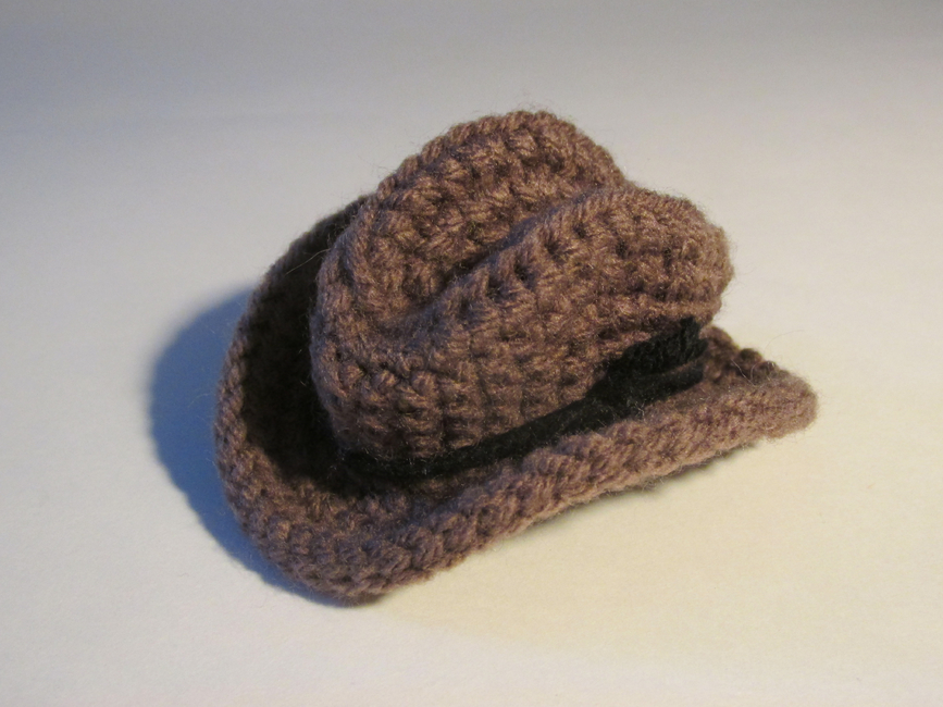 Mini Cowboy Hat: Crochet pattern