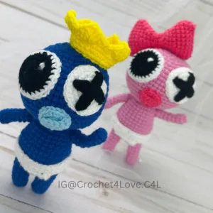 Red Roblox Rainbow Friends: Crochet pattern