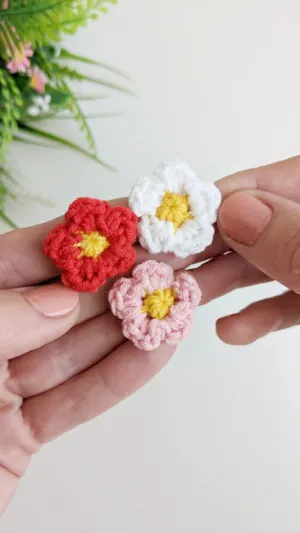 Simple flower crochet pattern, easy crochet flower