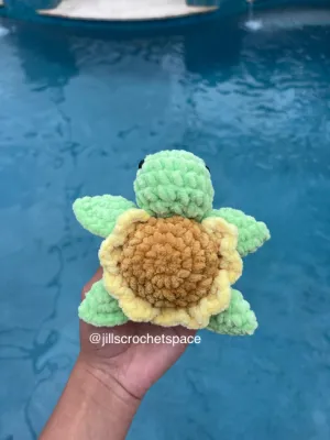 Baby sunflower turtle