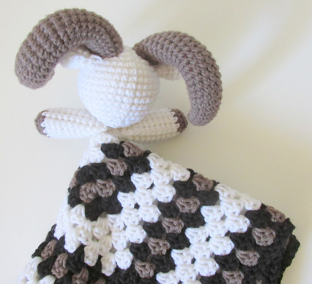 Amigurumi Kit Bighorn Sheep Ruby