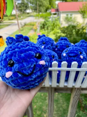 No-Sew Blueberry Plushie