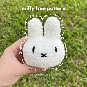Paradisecrochetkiss Crocheted Miffy Bunny Keychain !