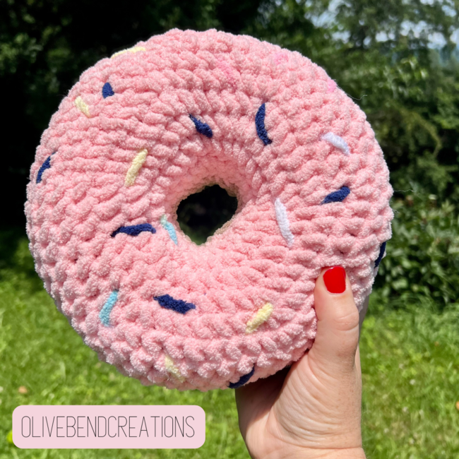 Donut Pillow Crochet Pattern: Crochet pattern