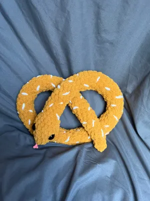 Pretzel Snake