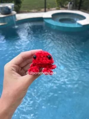 Mini no-sew crab