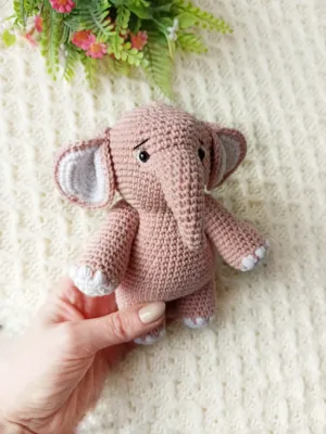 Crochet elephant pattern, amigurumi elephant