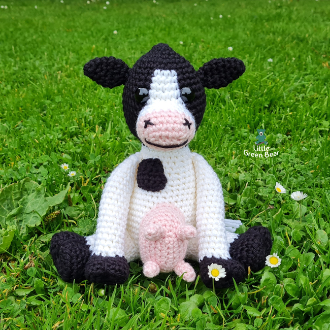 Crochet Pattern: Amigurumi Cows in DK Yarn