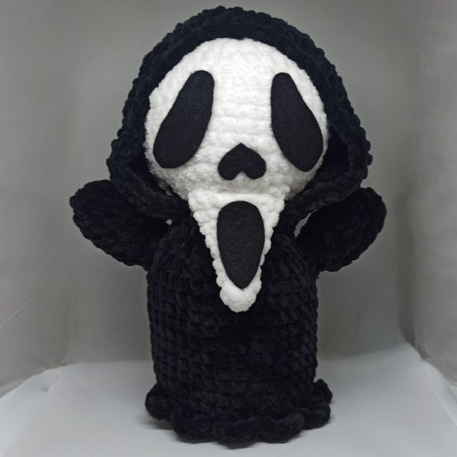 Ghostface / Scream Doll / Ghostface Doll / Scream / Crochet 