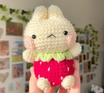 Strawberry bunny crochet pattern