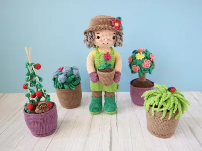 Gloria the Gardener and Garden Plants