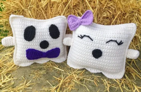 Little Ghost Creepy Cuddlers