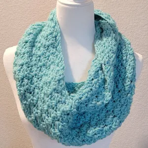 Chic Babe Cowl