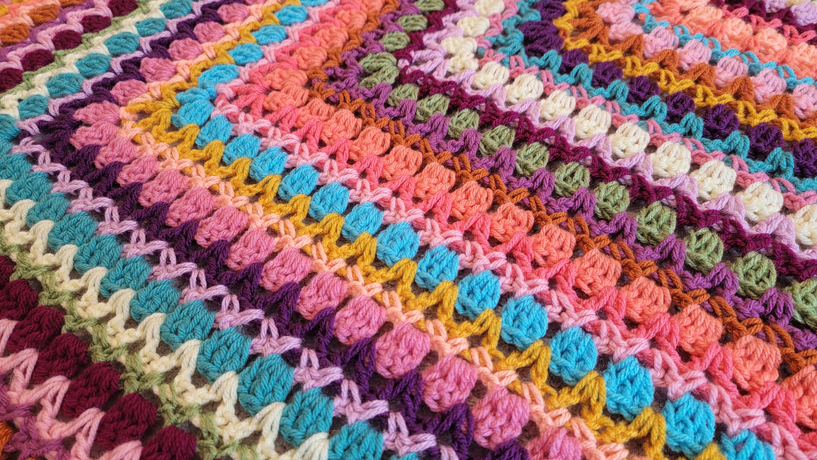 Granny Square Blanket Pattern - Crochet Dreamz