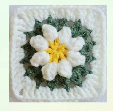 Daisy Granny Square crochet: Crochet pattern | Ribblr