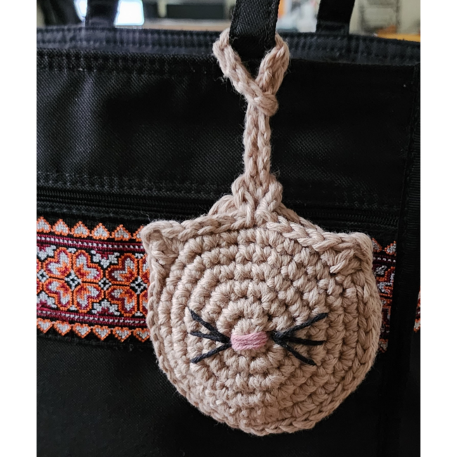 Cat Pouch Bag Charm Pattern: Crochet pattern