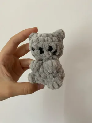 chunky tiny kitty cat [almost no sew!]