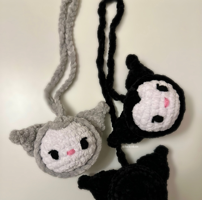 KUROMI CHARM KNIT HAT KEYCHIAN