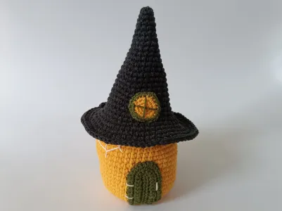 Crochet pattern Witch House as Halloween