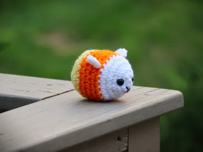 Candy Corn Bee Amigurumi