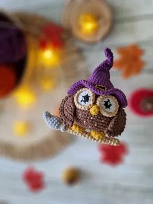 Crochet Halloween owl amigurumi pattern