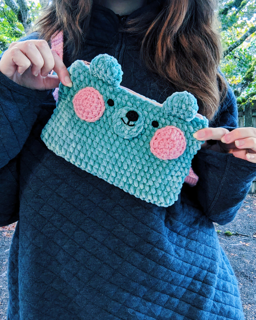 Fuzzy Bear Belt Bag: Crochet pattern