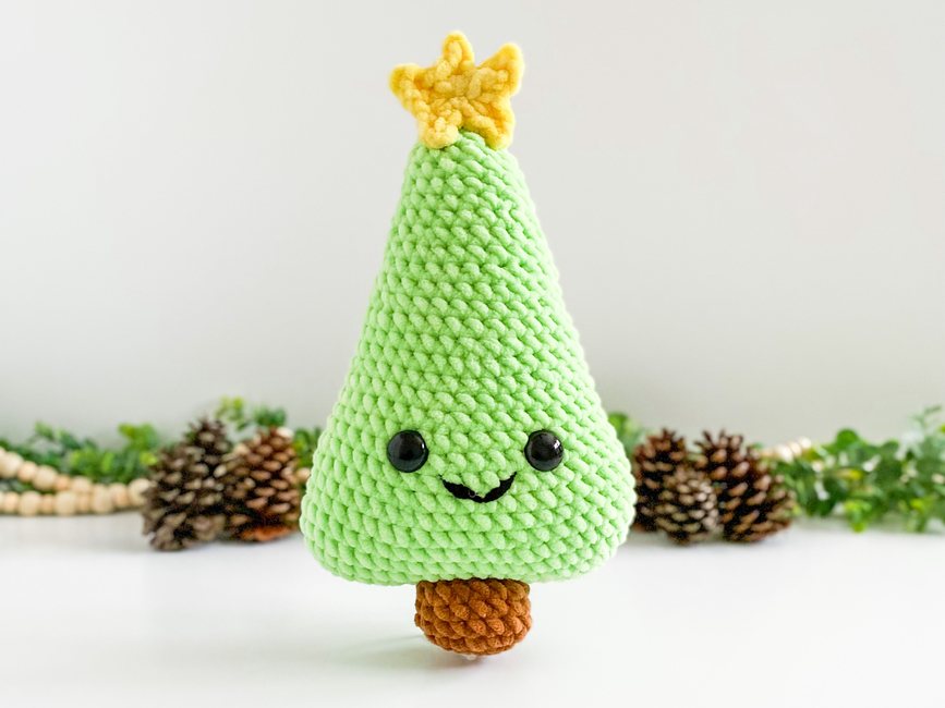 Plush Christmas Tree Crochet Kit – seelycrochet