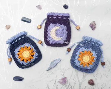 Sun And Moon Drawstring Pouch: Crochet pattern