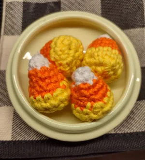 Tiny Candy Corn