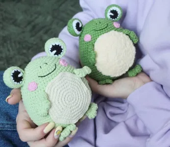 Crochet squishmallow frog amigurumi pattern