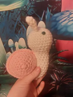 Crochet snail