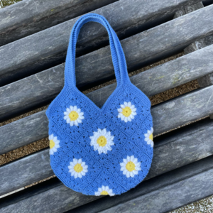 Granny Purse Crochet Pattern - Daisy Cottage Designs