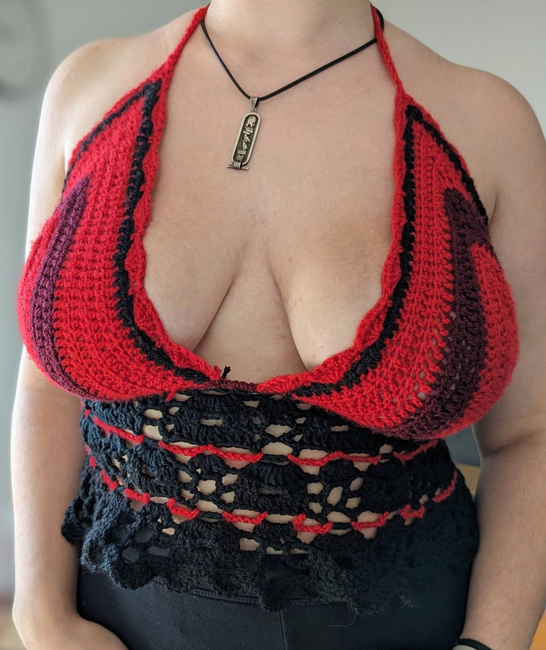 Daisy Bralette: Crochet pattern