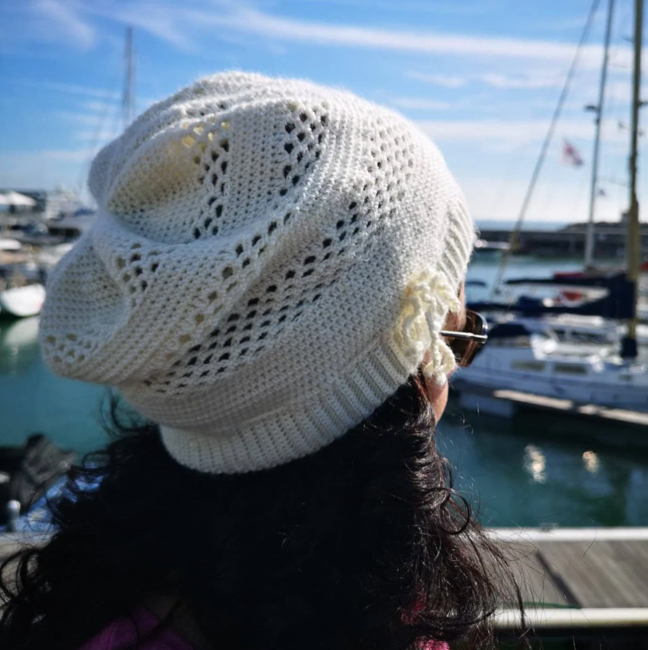 Out of the Snow Beanie: Crochet pattern