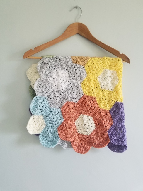 Crochet Pattern Yarn and Colors Flower Hexagon Baby Blanket