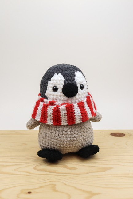 Rosie the Lovely Penguin Crochet Pattern in English Amigurumi