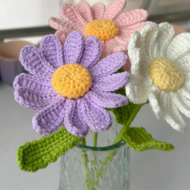 Daisy Motif Free Crochet Pattern - Right Handed 