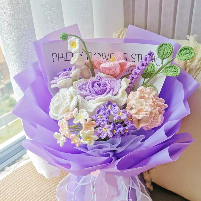 HOOKOK Bouquet - Crochet Thai Rose Bouquet (8 pieces)