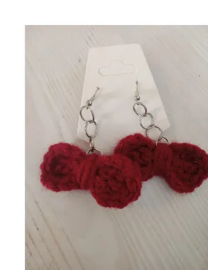 crochet christmas earrings