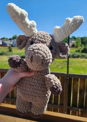 Chubby Moose Plushie