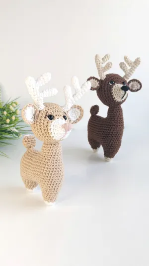 Deer Amigurumi pattern, crochet Christmas reindeer pattern