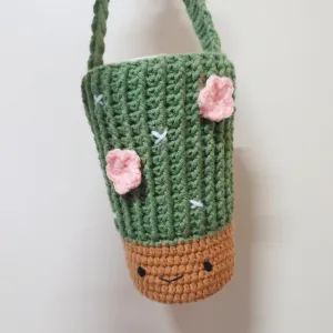 Crochet cactus bottle holder