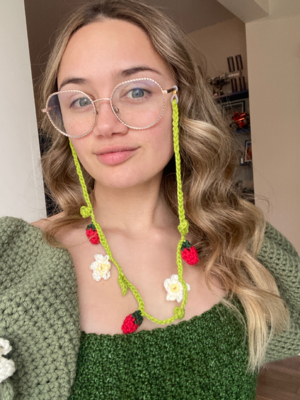 Strawberry Blossom Glasses Chain